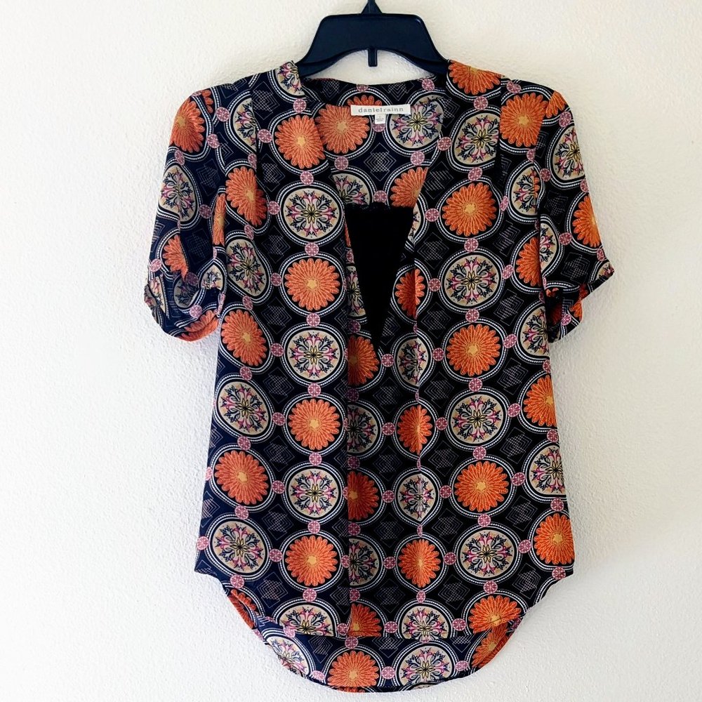 Daniel Rainn Short Sleeve Sheer Print Top